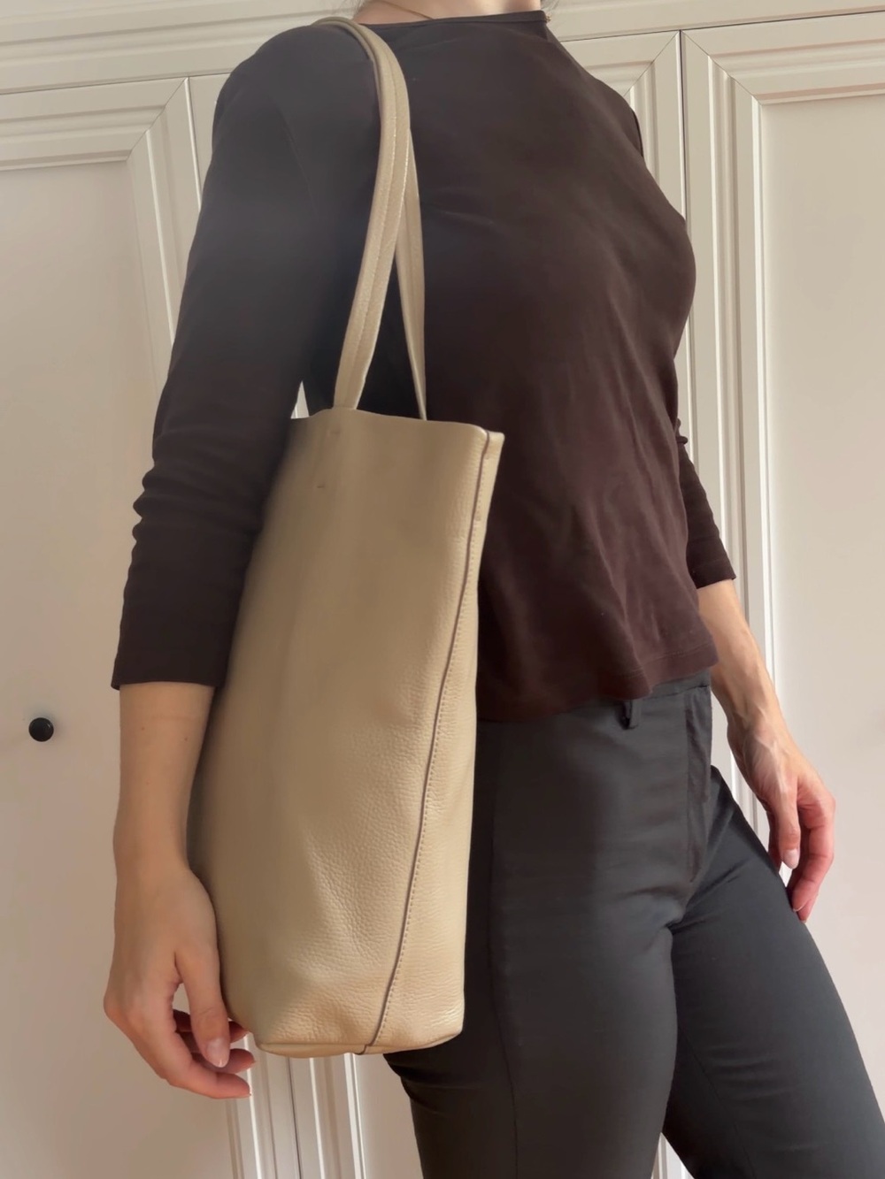 Cuyana Tall Easy Tote Stone Pebbled Leather Laptop Tote
